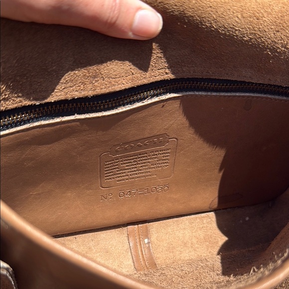 COACH 9875 Vintage Pocket Bag Putty Tan Leather Shoulder Bag or Crossbody - Picture 12 of 17